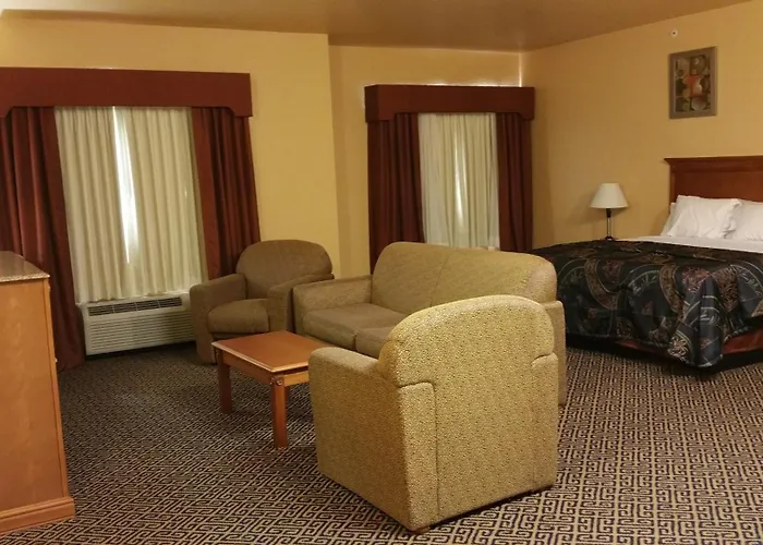 Hiway Inn Express Of Broken Bow